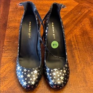 Madden Girl Thick Heel Black & Gold Stars
